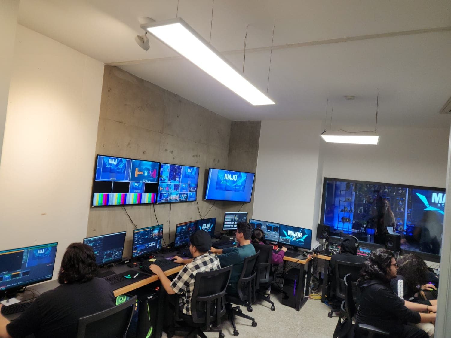 Control de producción durante una competencia Major