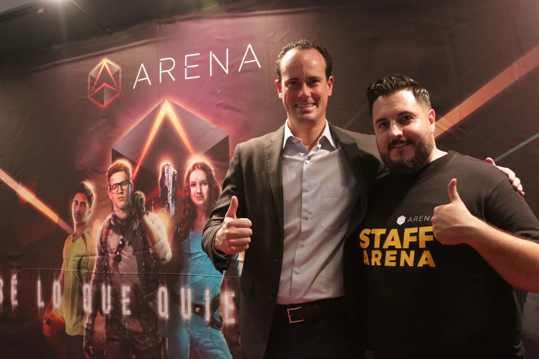 Apertura de Arena The Place to Play